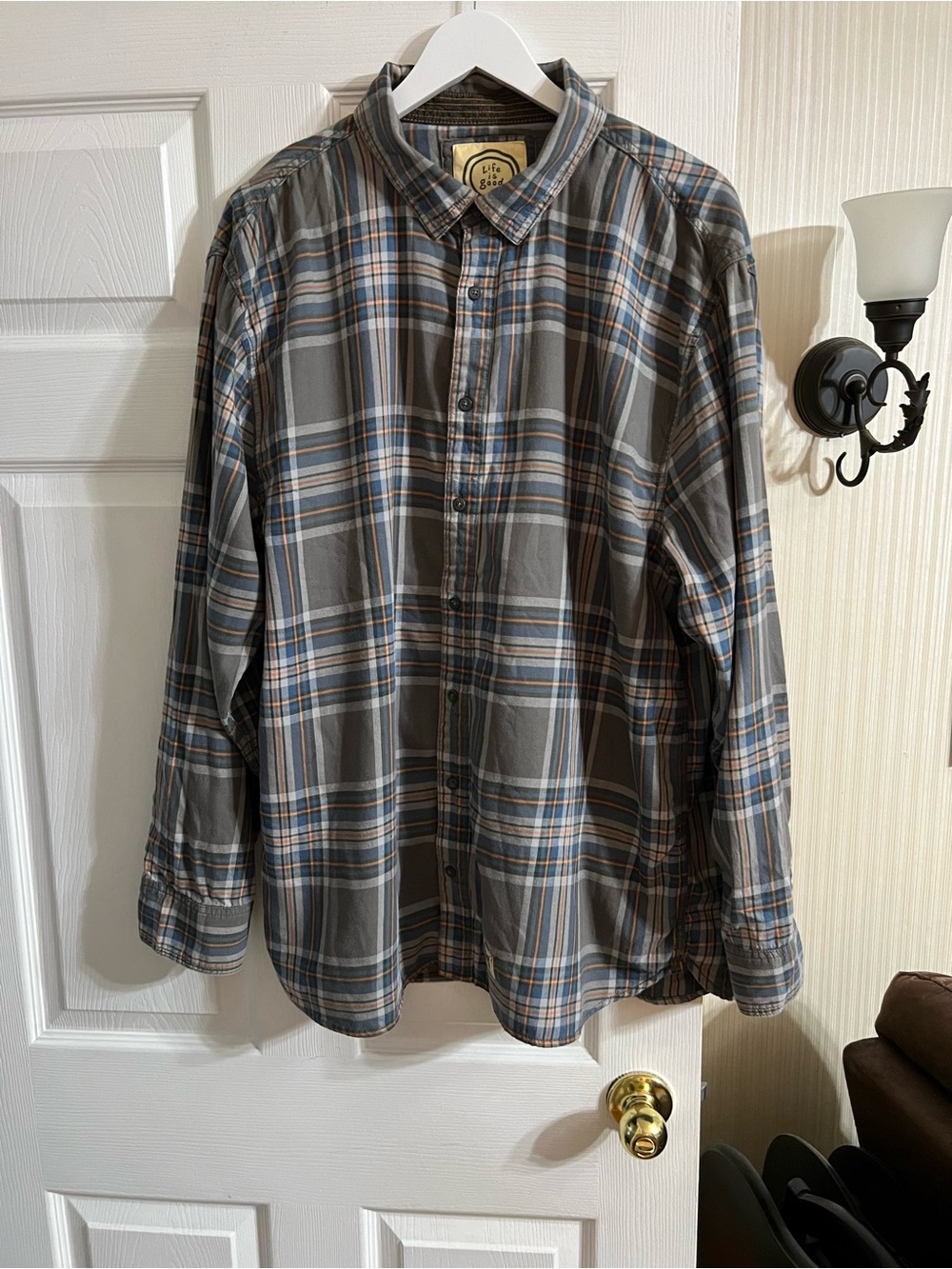 EUC Life Is Good button down shirt